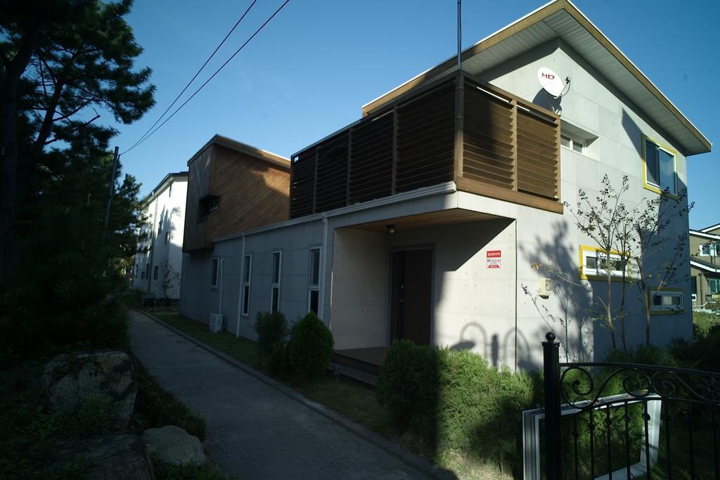 Guesthouse Innergarden Incheon Airport Екстер'єр фото